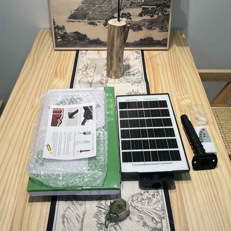 2025 All-In-One High Brightness 400W Solar Street Light IP66 ABS Outdoor Courtyard Home Road Featuring Human Sensing